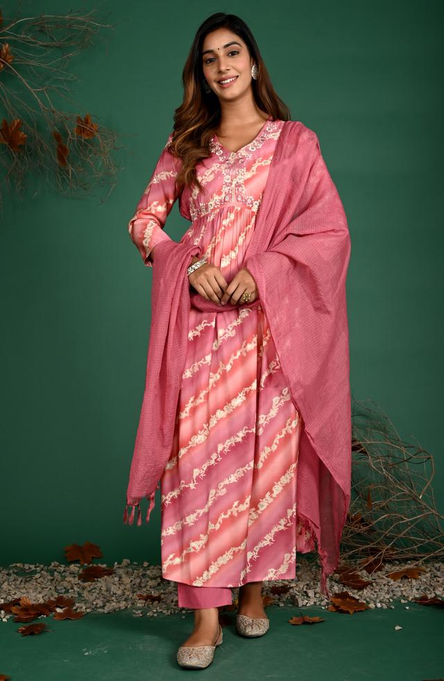 Pretty Fashionable Straight Suit In Sea Pink