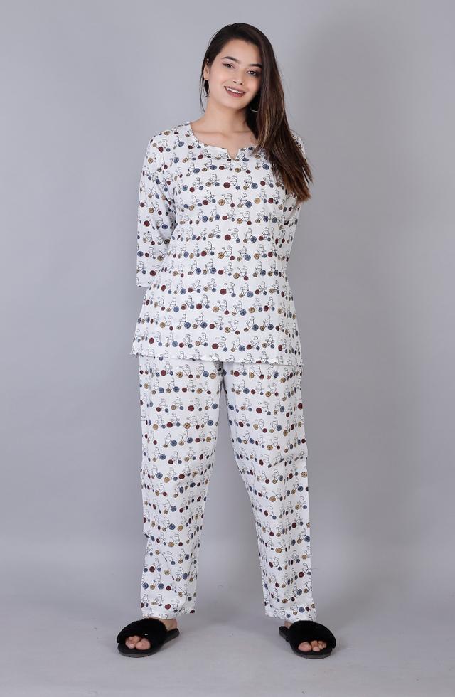 Tiara Attractive Night Suit