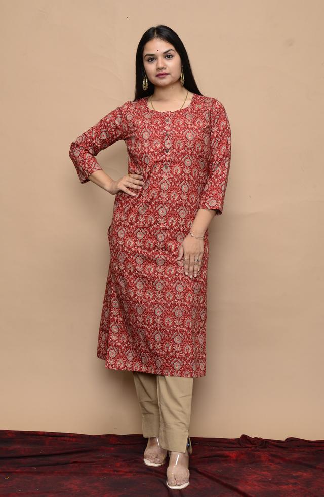 Women Straight Fit Kurti In Dark Red