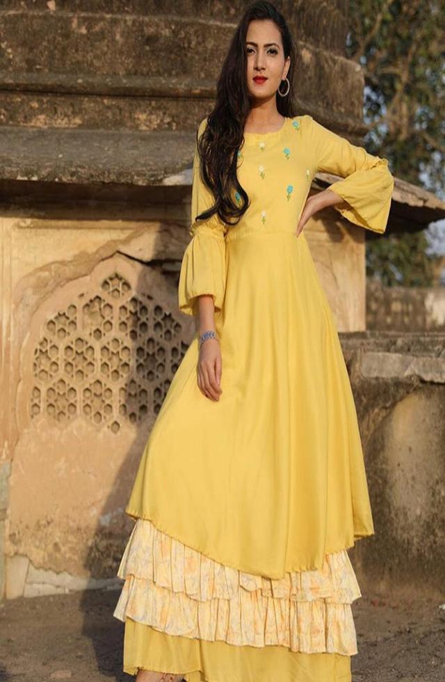 Pretty Feminine Long Dress