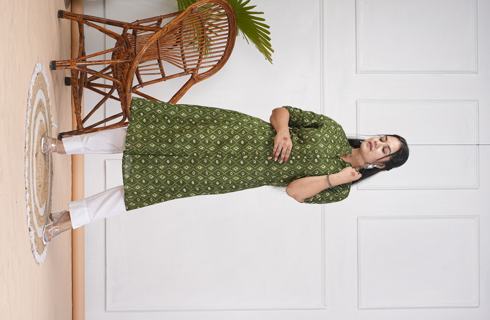 Gorgeous A-Line Kurti In Mehandi Green