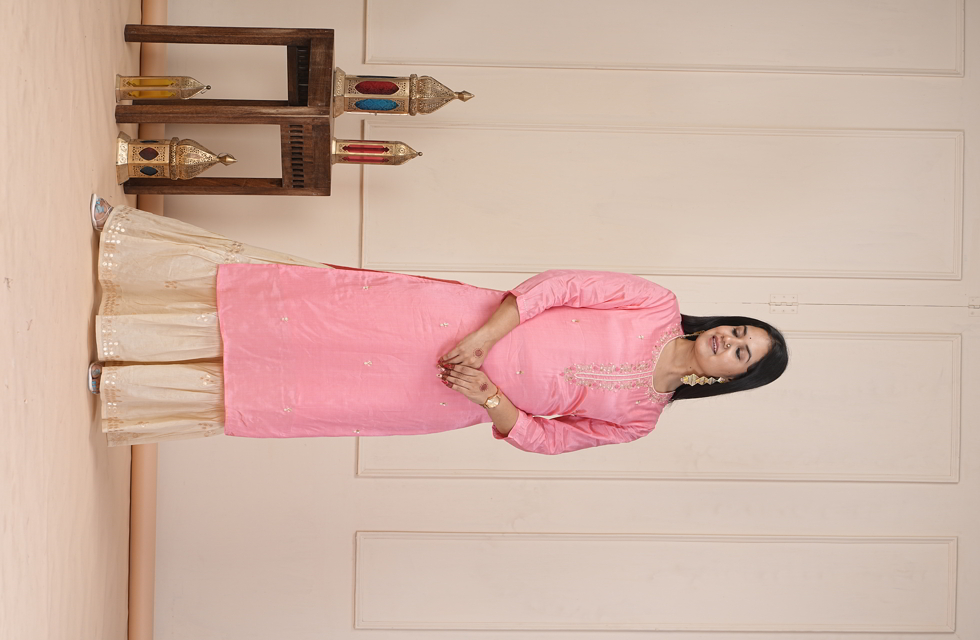 Stunning Long Kurta For Women