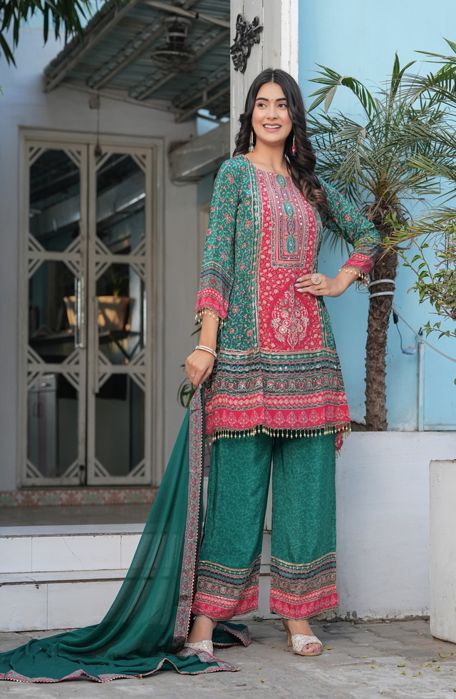 Lovely Trendy Suit For Women