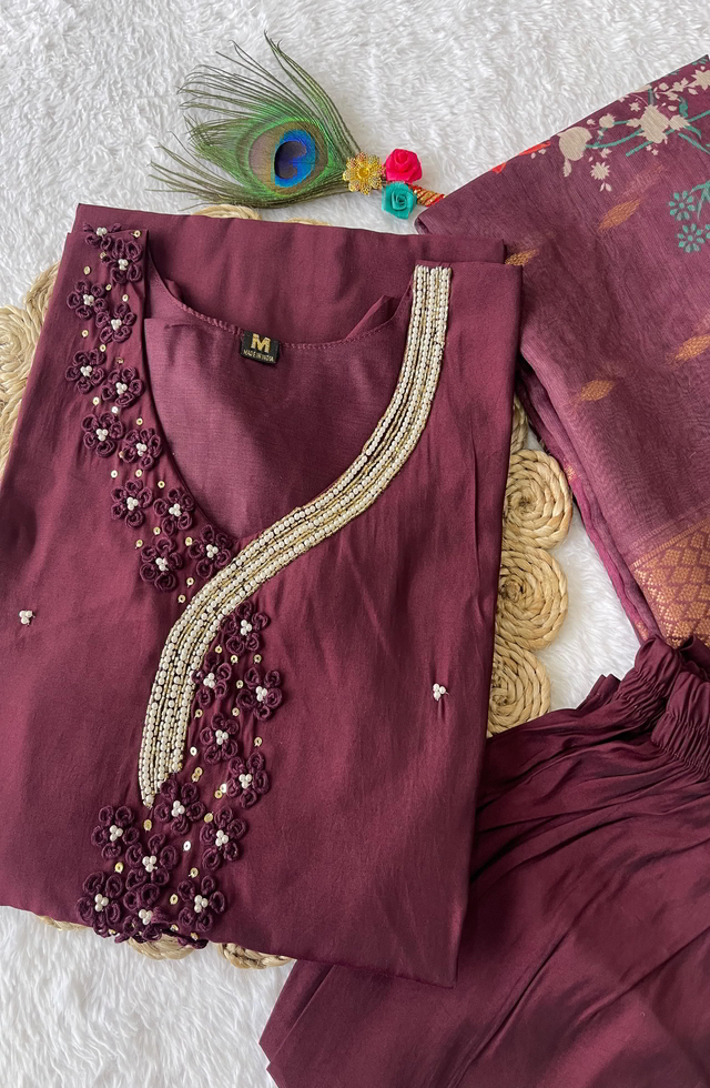 Gorgeous Straight Suit Set For Women
