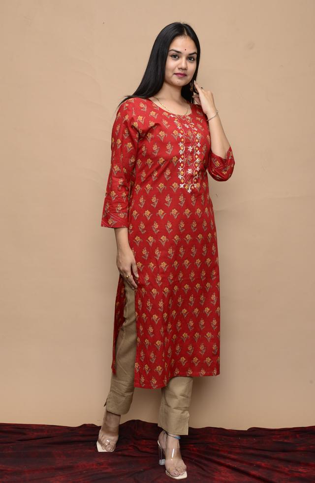 Maroon Printed Kurti With Yoke Design