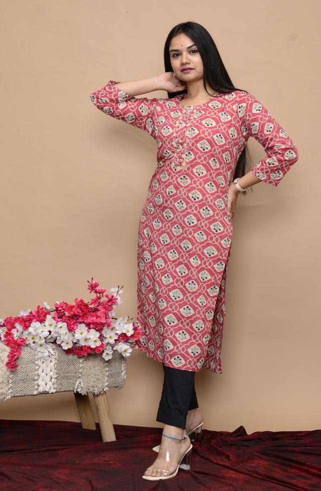 Women Bold Kurti With Zardozi Work