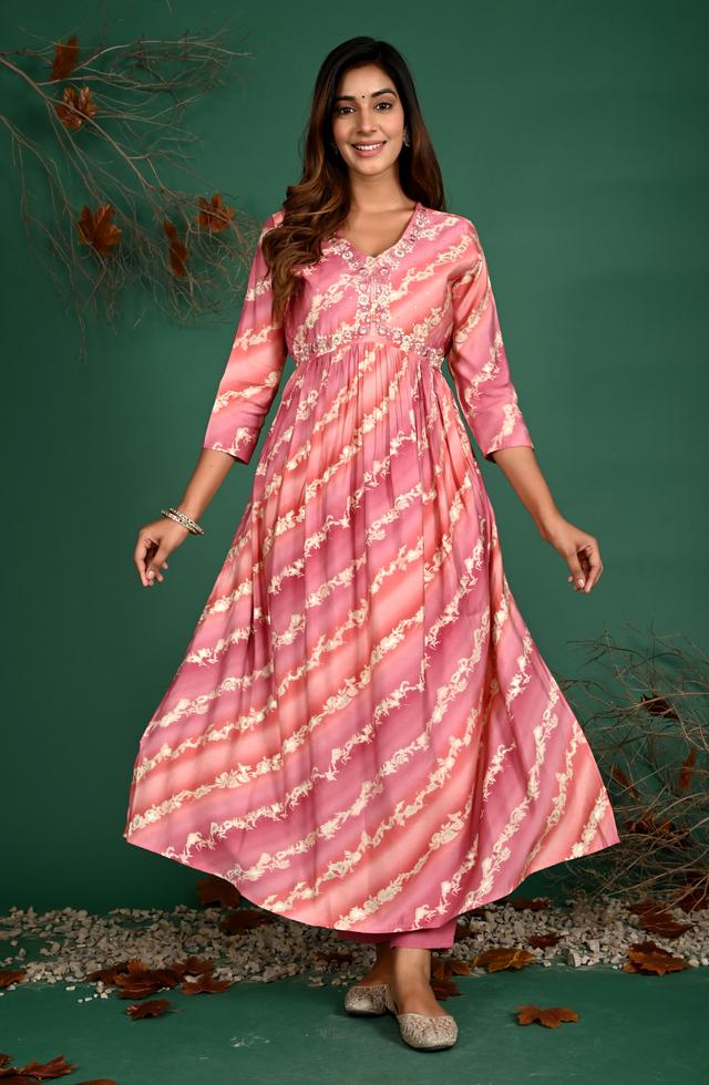 Pretty Fashionable Straight Suit In Sea Pink