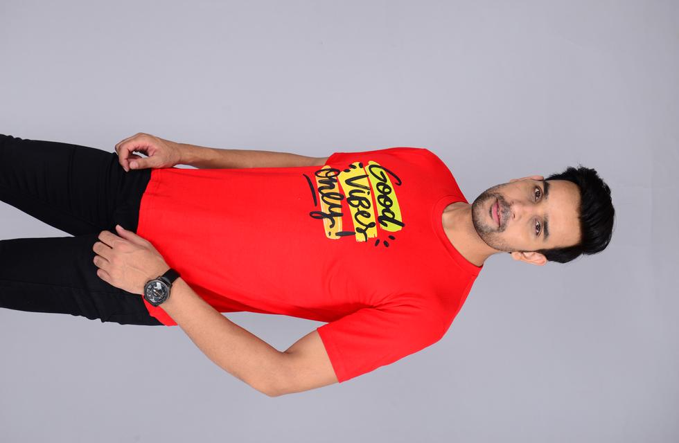 Classy Men Casual Wear T-Shirt
