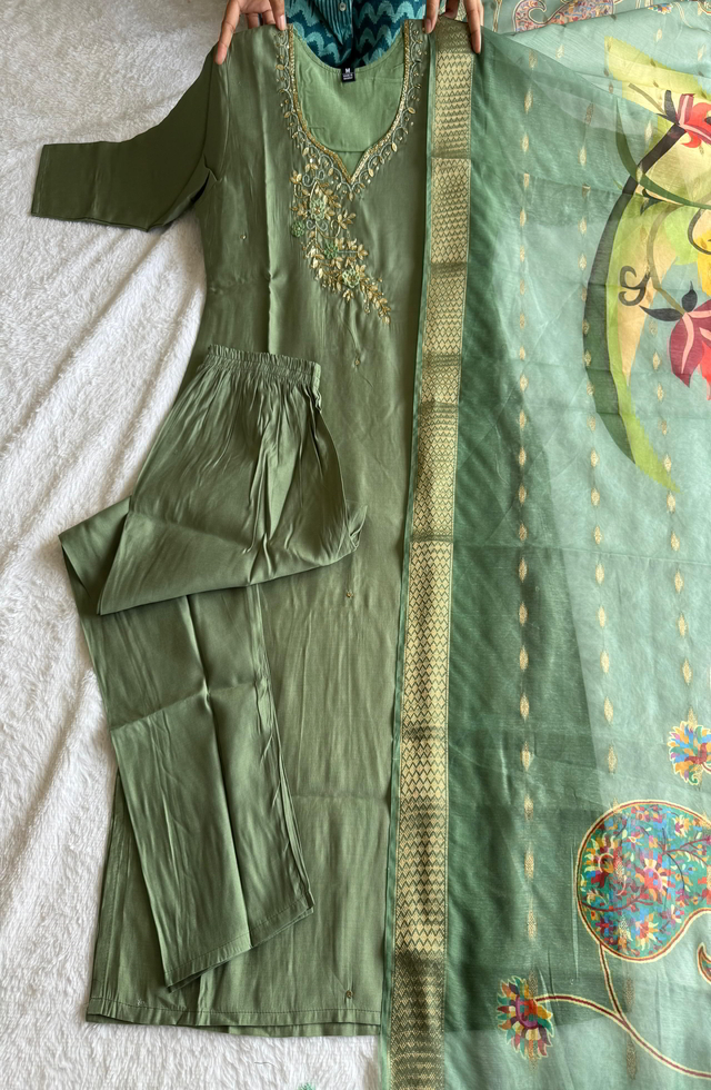 Beautiful Frog Green Suit Set