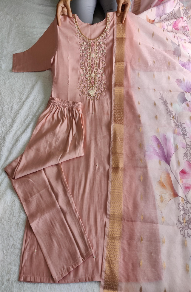 Pretty Peach Women Suit Set