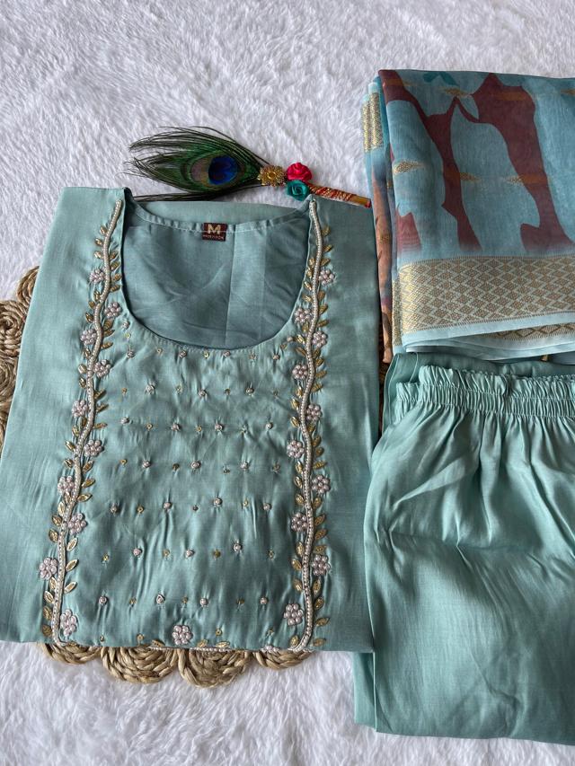 Delightfull Suit Set For Women