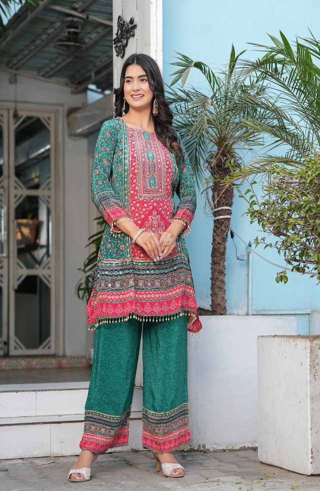 Lovely Trendy Suit For Women