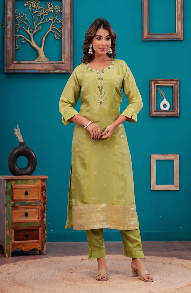 Straight Suit Set For Women