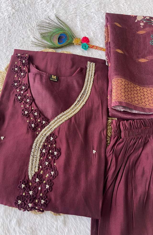 Gorgeous Straight Suit Set For Women