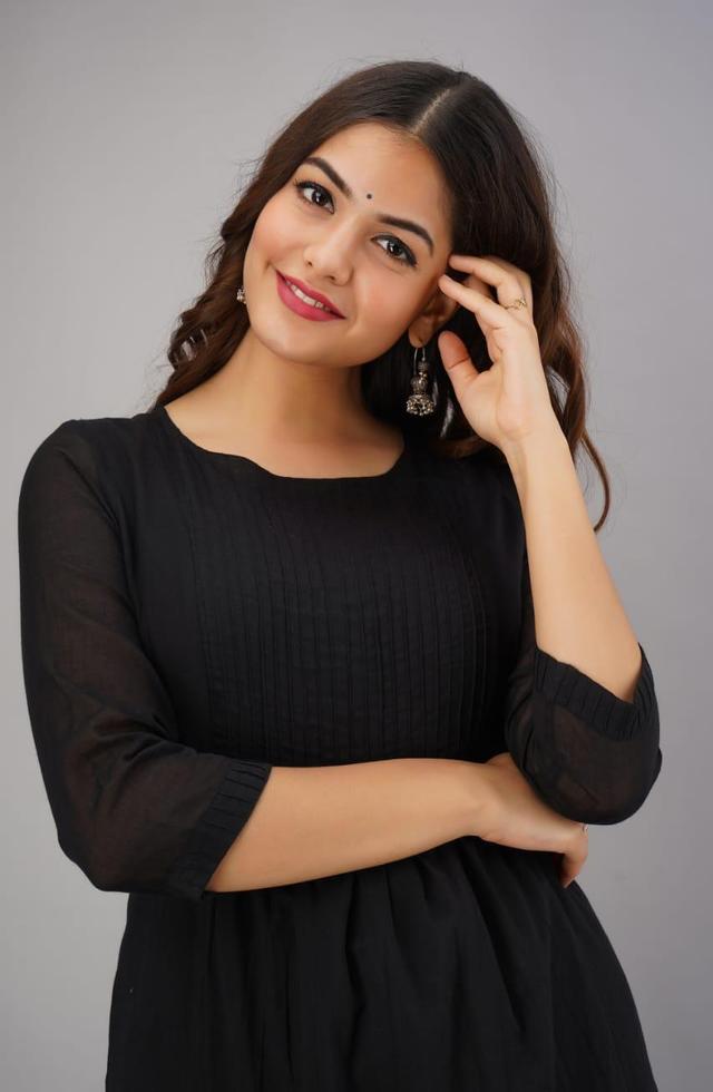 Bold Black Middy For Women