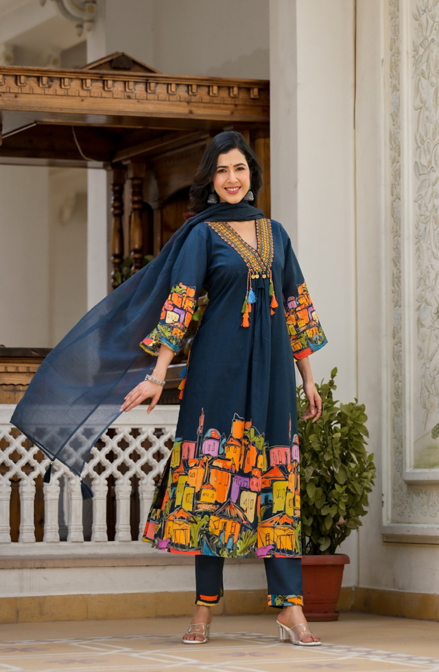 Beautiful Hand Printed Suit Set For Women