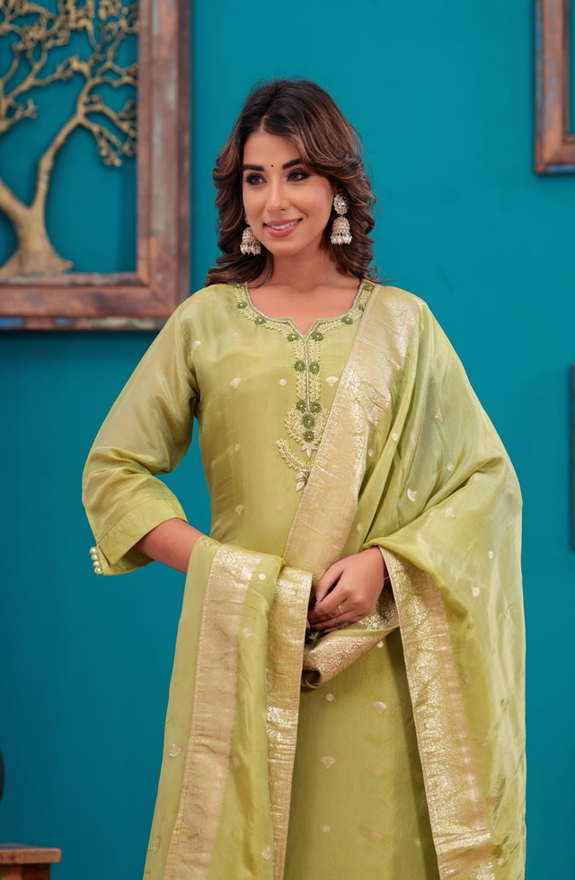Straight Suit Set For Women