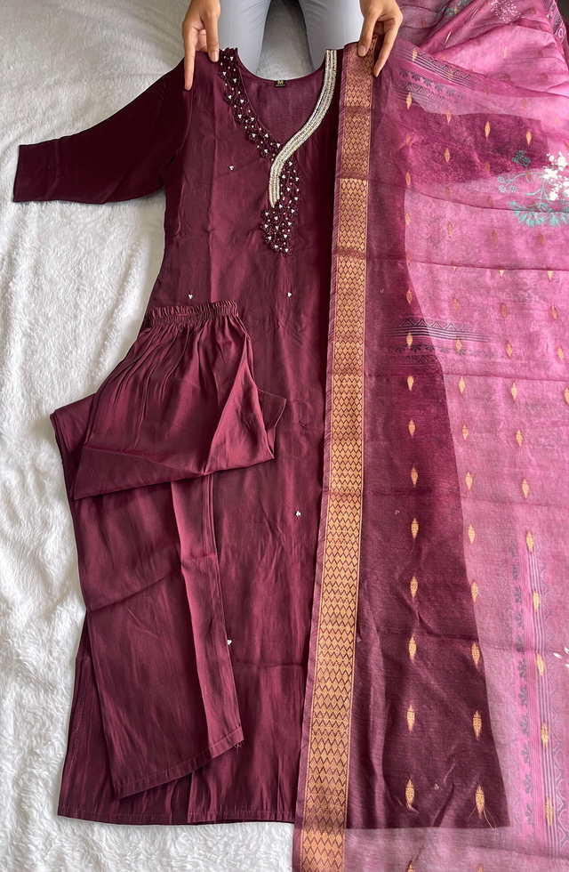 Gorgeous Straight Suit Set For Women