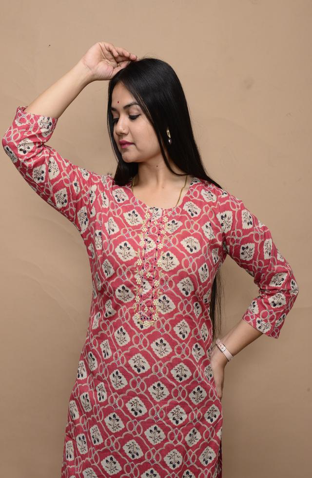 Women Bold Kurti With Zardozi Work