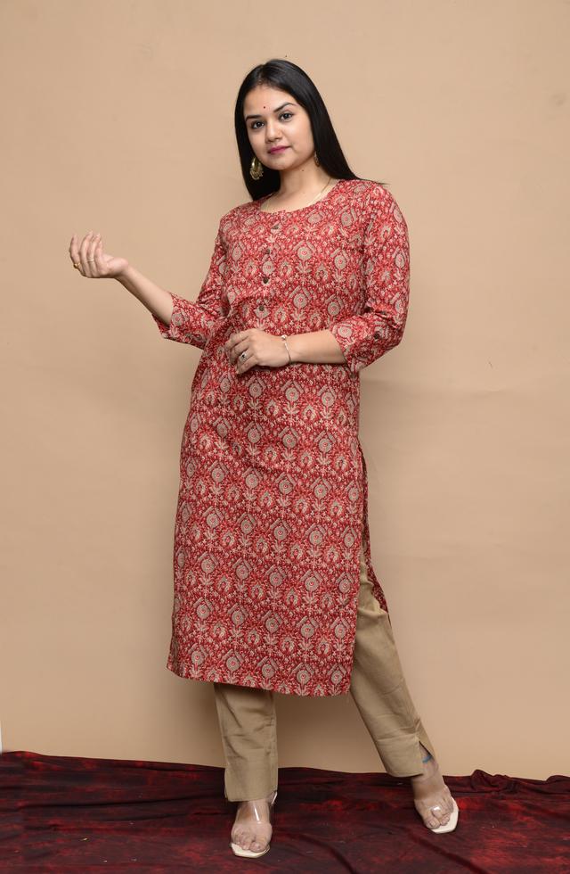 Women Straight Fit Kurti In Dark Red