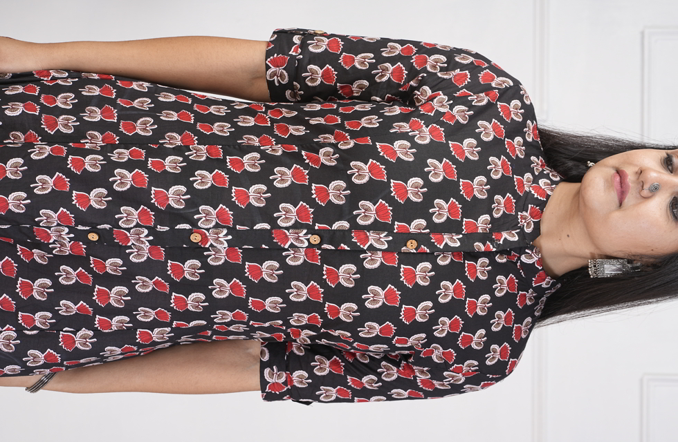 Delightful A-Line Kurti in Black