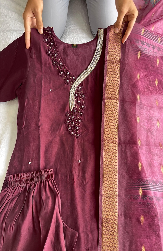 Gorgeous Straight Suit Set For Women
