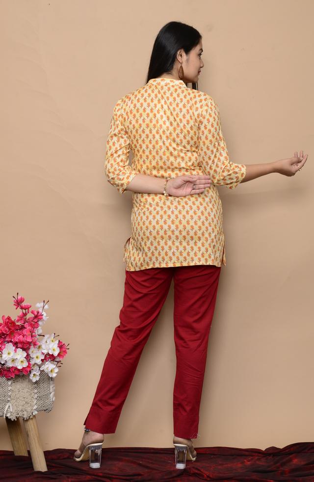 pPure Cotton Printed Top