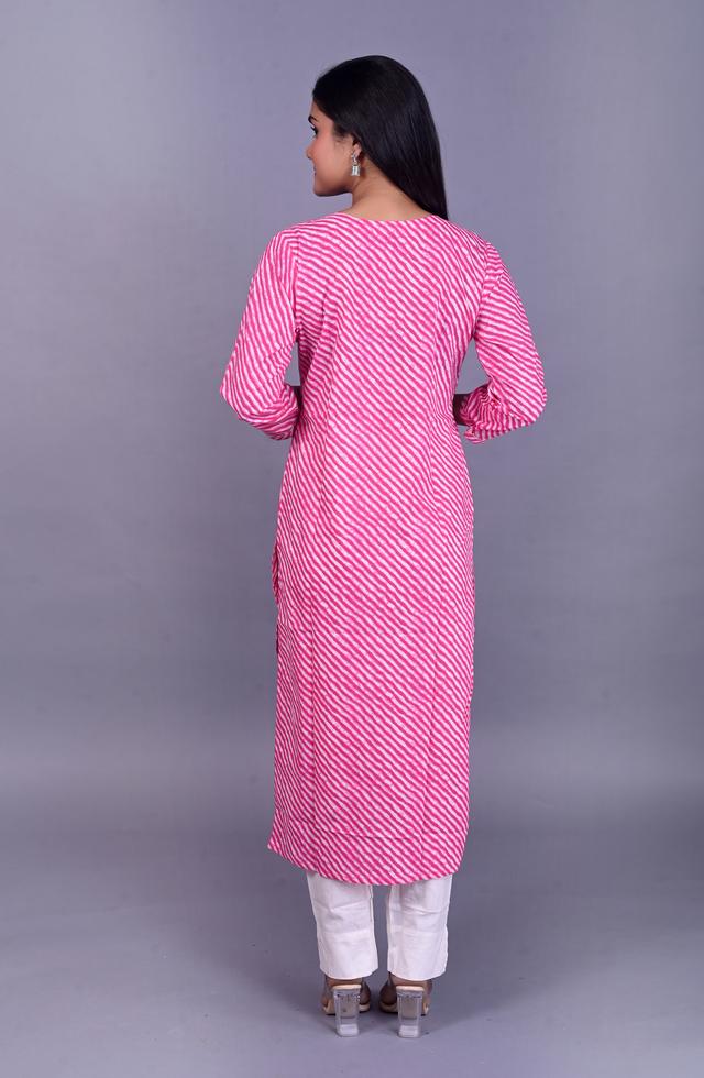 pPink Lehariya Kurti