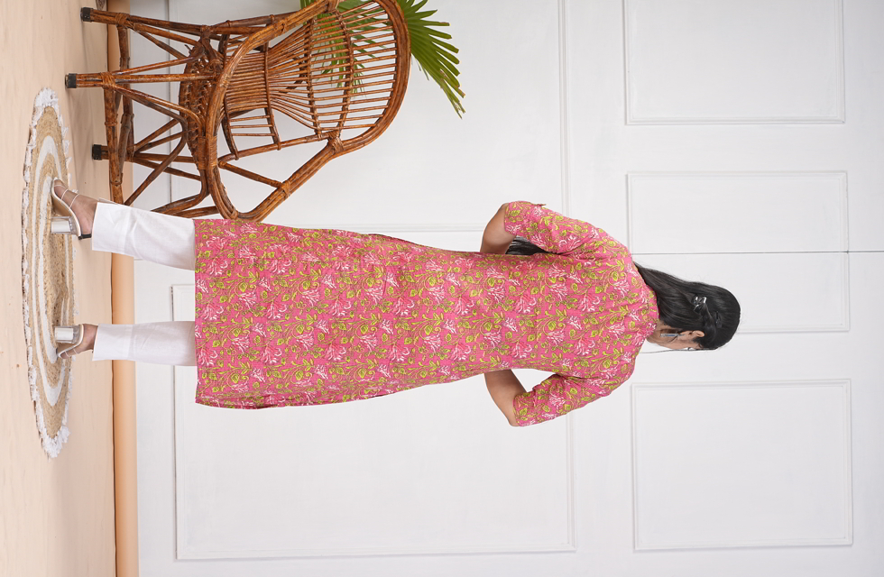 pBeautiful Gaajri A-Line Kurti