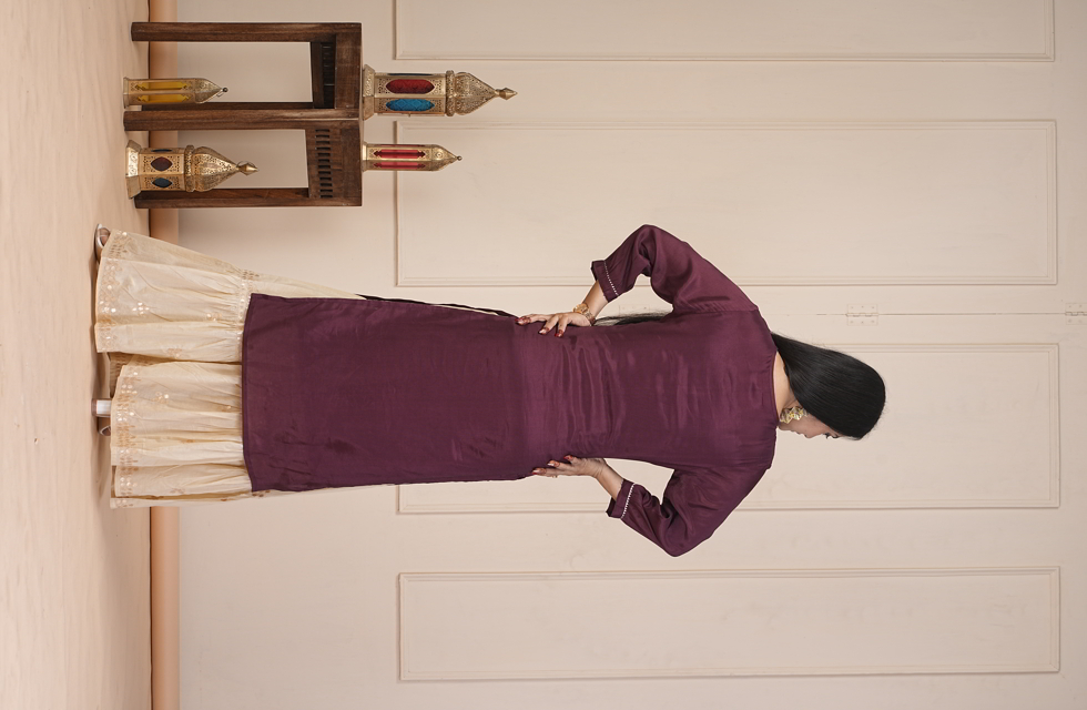 pBeautiful Long Kurta For Women