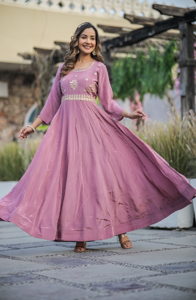 pPretty Long Gown For Women