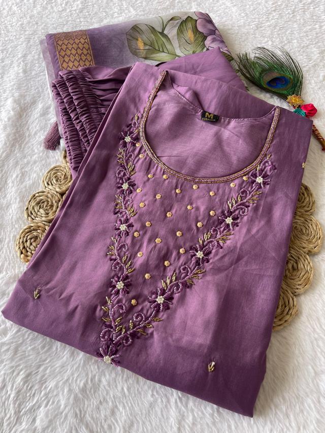 pLatest Women Suit Set