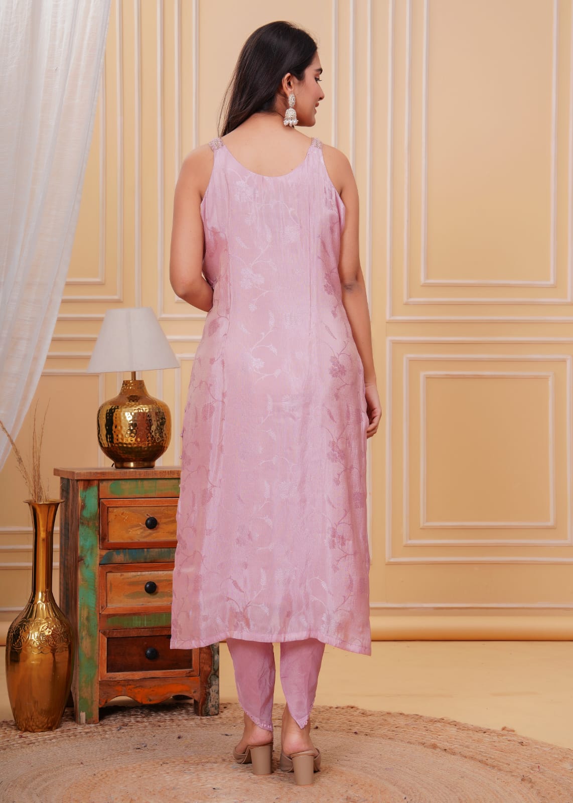 pFabulous Straight Suit Set