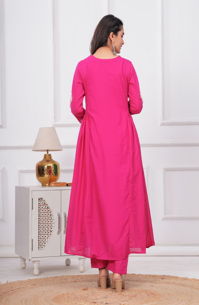 pBeautiful Anarkali Suit Set For Women