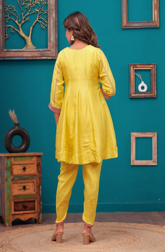 pTrendy Women Suit Set